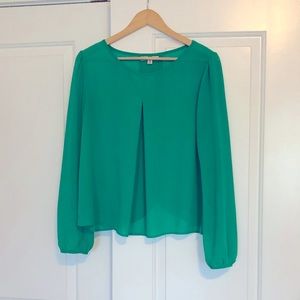 Green split back top